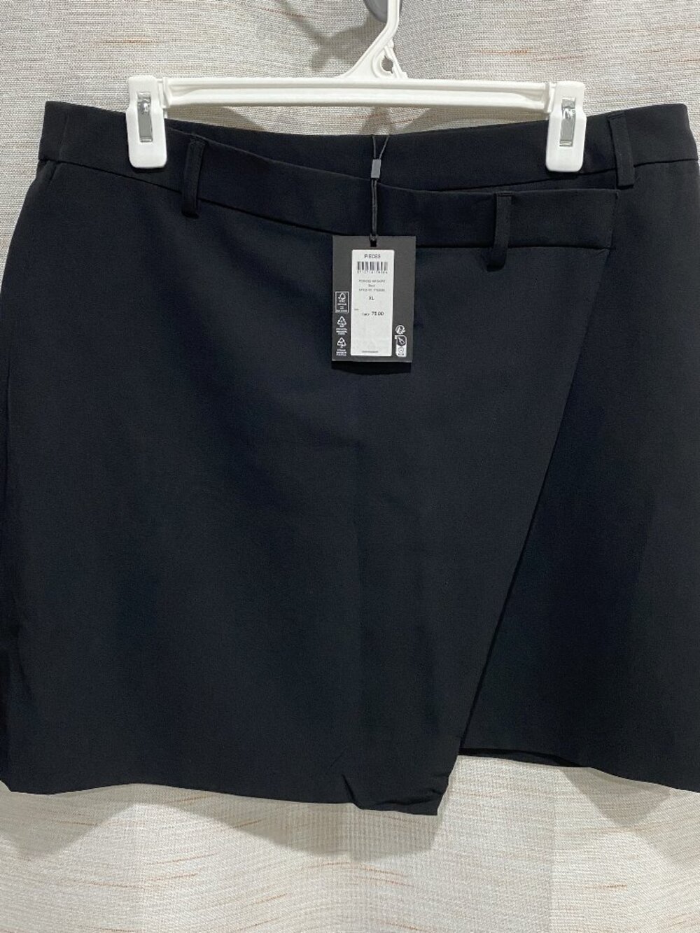 Pieces Skirt Black XL Womens (Reg:$75) (239)